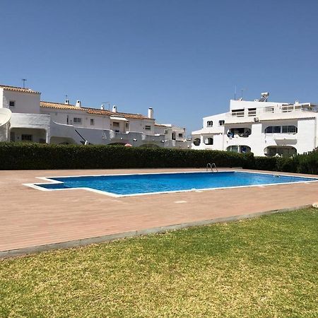 Cozy Apartment Near Oura Beach Albufeira Exterior photo